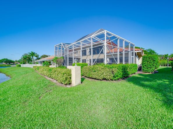 12422 Classic Dr, Coral Springs FL 33071