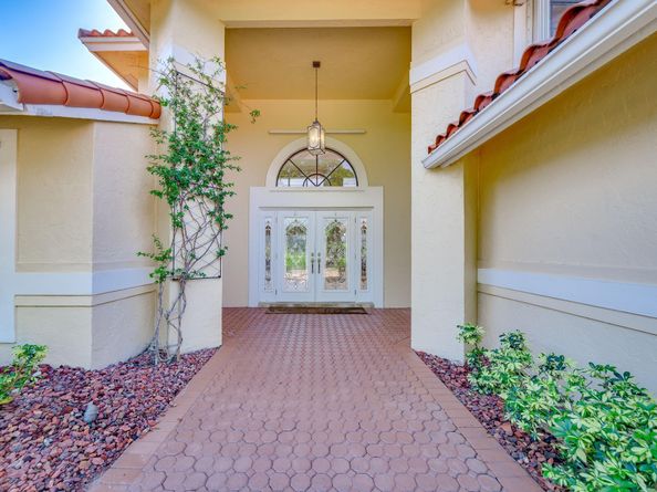 12422 Classic Dr, Coral Springs FL 33071