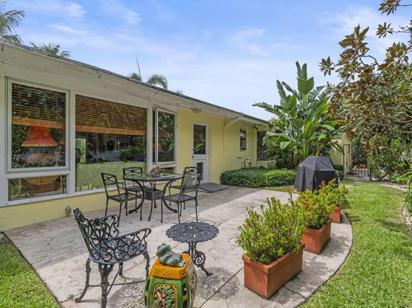 241 Via Linda, Palm Beach FL 33480