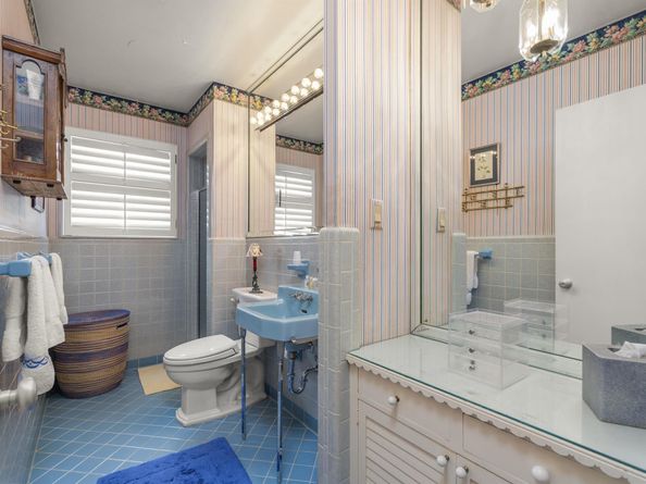 241 Via Linda, Palm Beach FL 33480