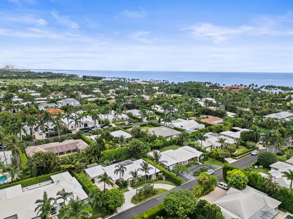 241 Via Linda, Palm Beach FL 33480