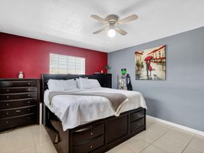 7641 NW 6th Ct, Pembroke Pines FL 33024