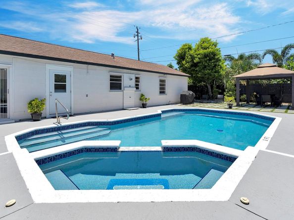 2301 Ridgeway Avenue, West Palm Beach FL 33401