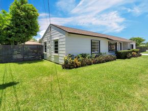 2301 Ridgeway Avenue, West Palm Beach FL 33401