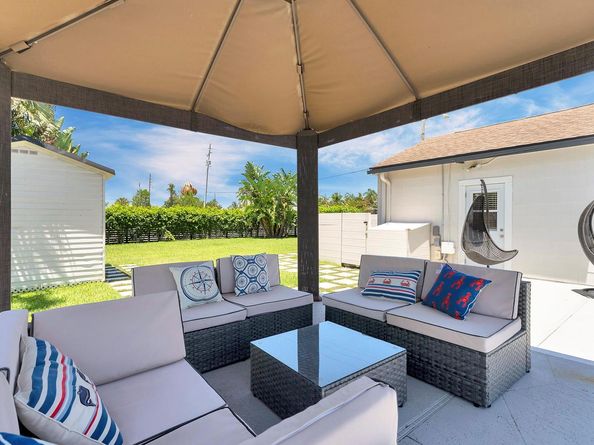 2301 Ridgeway Avenue, West Palm Beach FL 33401