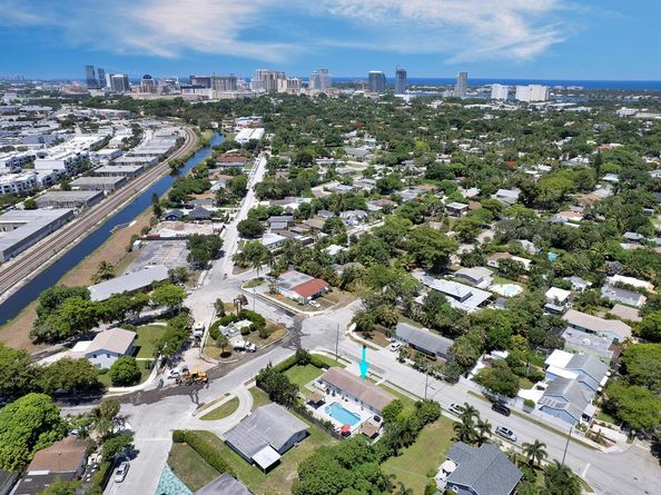 2301 Ridgeway Avenue, West Palm Beach FL 33401