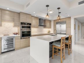 1 Water Club Way 402, North Palm Beach FL 33408