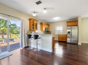 1512 SW 106th Ave, Pembroke Pines FL 33025