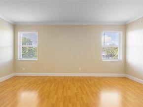 1512 SW 106th Ave, Pembroke Pines FL 33025