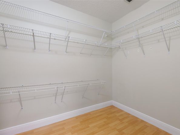 1512 SW 106th Ave, Pembroke Pines FL 33025