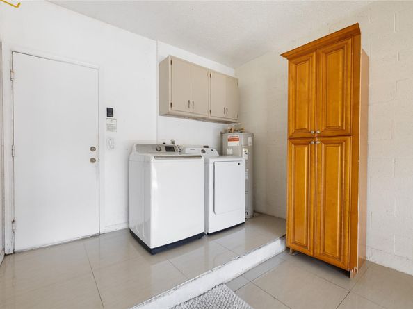 1512 SW 106th Ave, Pembroke Pines FL 33025