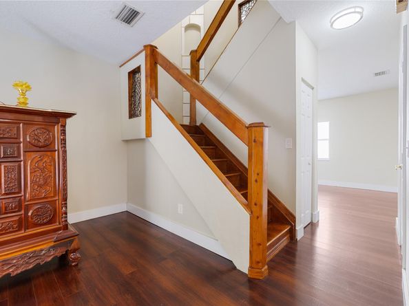 1512 SW 106th Ave, Pembroke Pines FL 33025