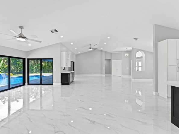 15555 De Havilland Court, Wellington FL 33414