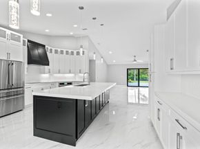 15555 De Havilland Court, Wellington FL 33414
