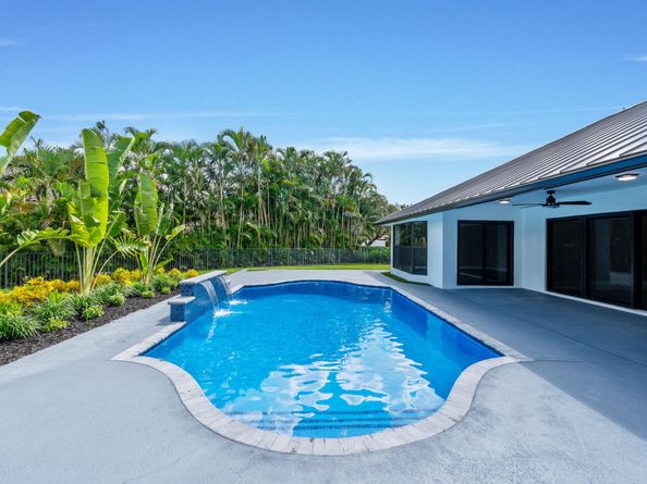 15555 De Havilland Court, Wellington FL 33414