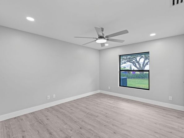 15555 De Havilland Court, Wellington FL 33414