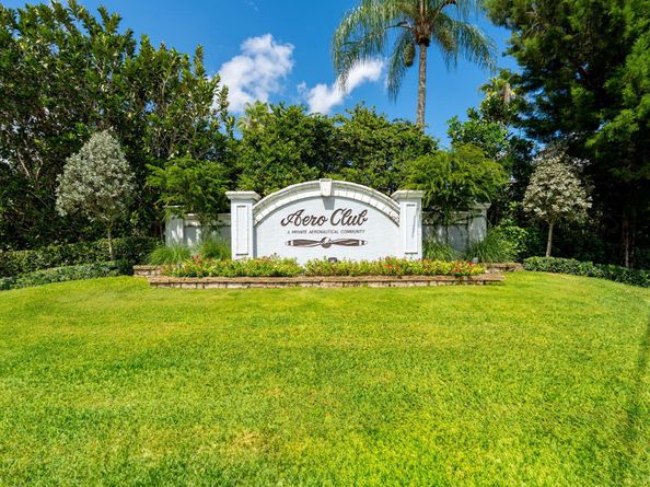 15555 De Havilland Court, Wellington FL 33414