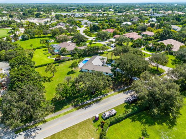 15555 De Havilland Court, Wellington FL 33414