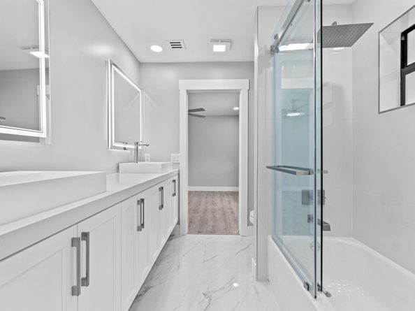 15555 De Havilland Court, Wellington FL 33414