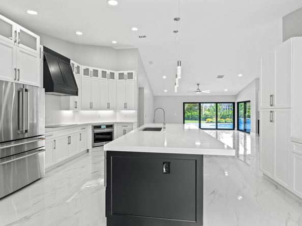 15555 De Havilland Court, Wellington FL 33414