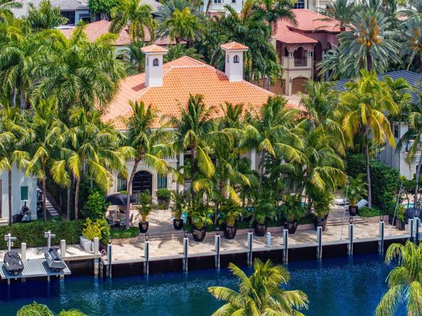 169 Fiesta Way, Fort Lauderdale FL 33301