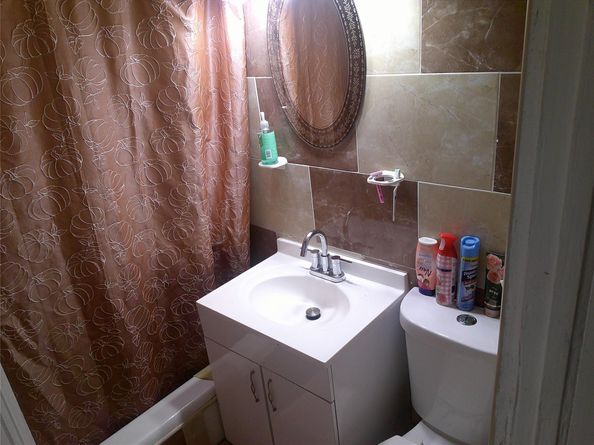 670 NW 194th Ter, Miami FL 33169