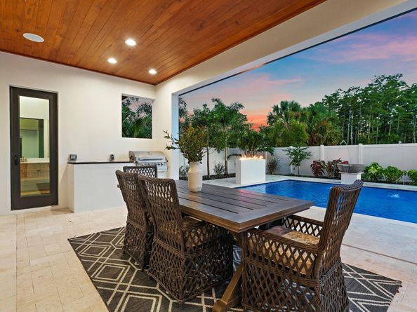 7528 169th Place N, Palm Beach Gardens FL 33418