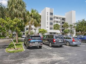 2707 NE 14th St Cswy 401, Pompano Beach FL 33062