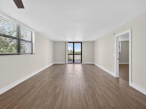 2707 NE 14th St Cswy 401, Pompano Beach FL 33062