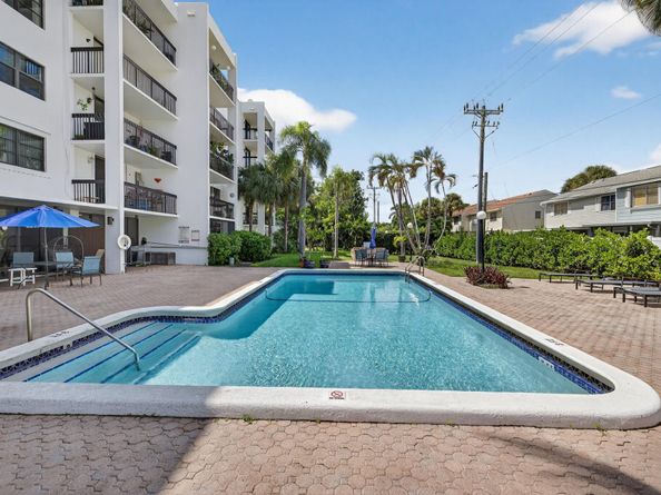 2707 NE 14th St Cswy 401, Pompano Beach FL 33062