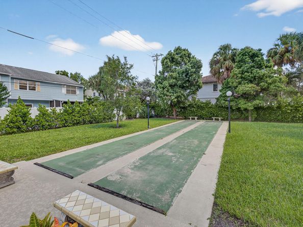 2707 NE 14th St Cswy 401, Pompano Beach FL 33062