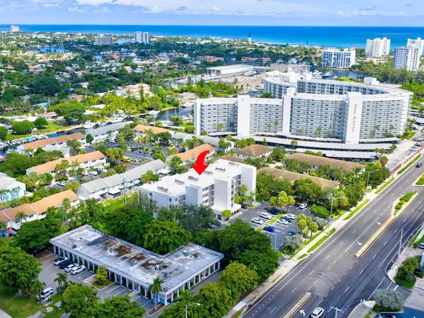 2707 NE 14th St Cswy 401, Pompano Beach FL 33062