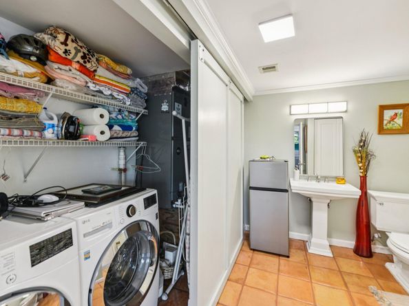 221 NE 17th Street, Delray Beach FL 33444