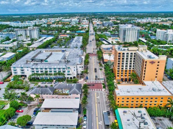 221 NE 17th Street, Delray Beach FL 33444