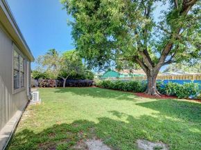 1749 15th Avenue N, Lake Worth Beach FL 33460