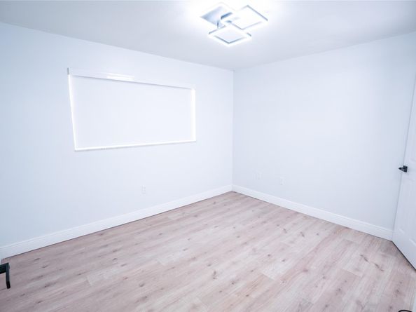 2780 N Pine Island Rd 211, Sunrise FL 33322