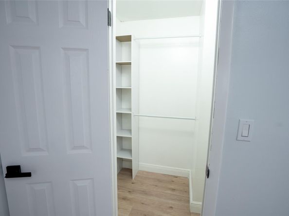 2780 N Pine Island Rd 211, Sunrise FL 33322