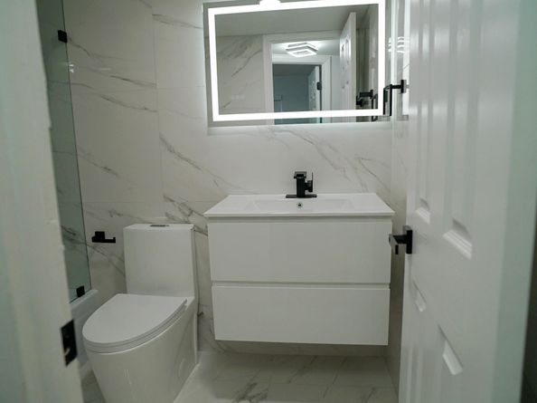 2780 N Pine Island Rd 211, Sunrise FL 33322