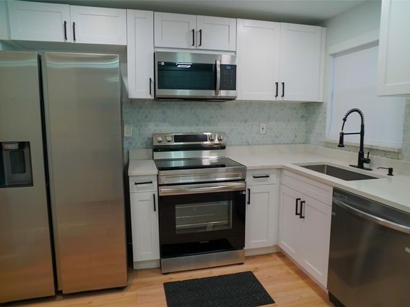 2780 N Pine Island Rd 211, Sunrise FL 33322