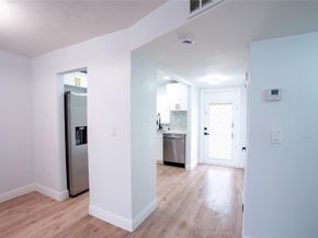 2780 N Pine Island Rd 211, Sunrise FL 33322