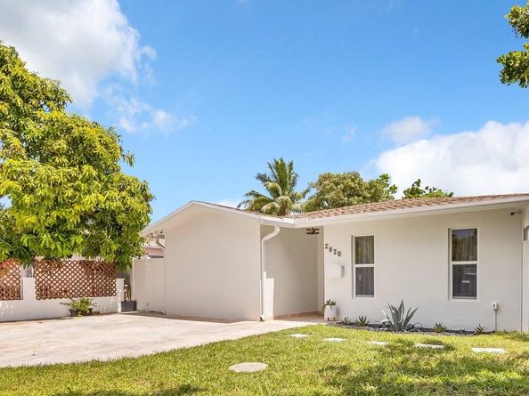 2620 Adams St, Hollywood FL 33020