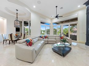 531 Coconut Palm Ter, Plantation FL 33324