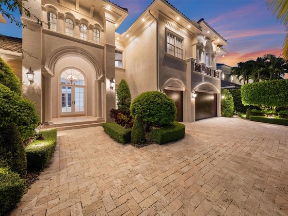 531 Coconut Palm Ter, Plantation FL 33324