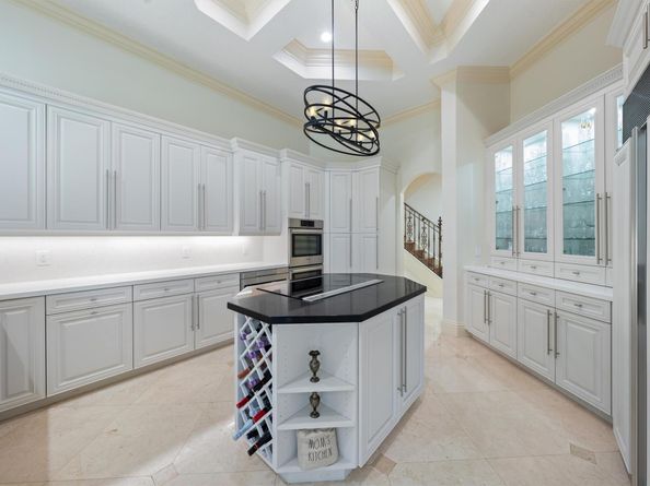 531 Coconut Palm Ter, Plantation FL 33324