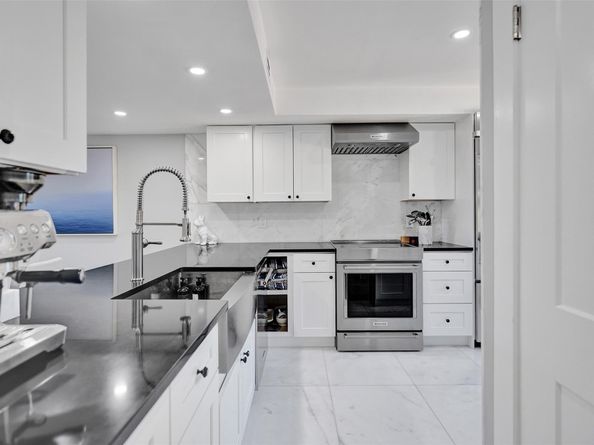 240 Captains Walk 510, Delray Beach FL 33483