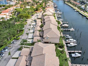 240 Captains Walk