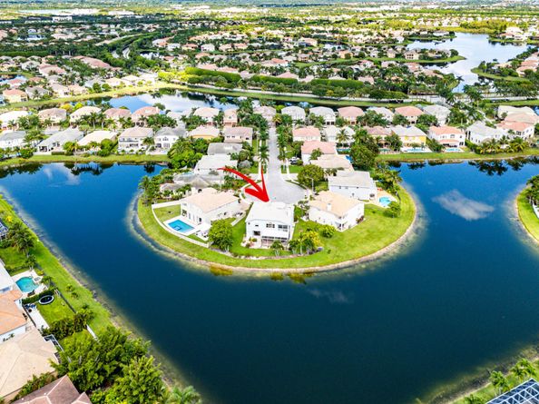 9334 Glidden Court, Wellington FL 33414