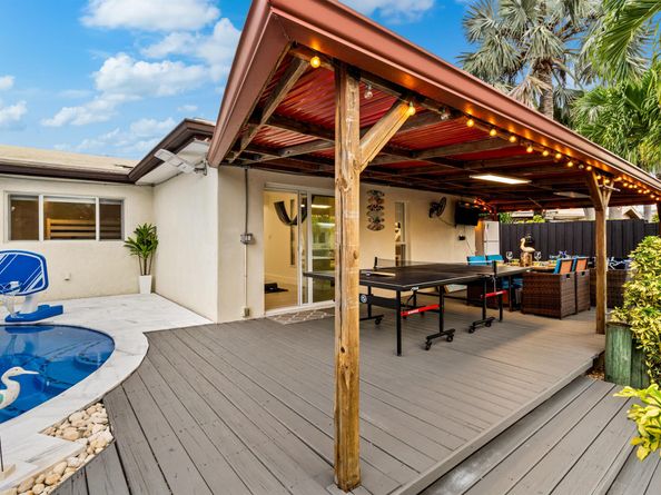 1621 NE 63rd Court, Fort Lauderdale FL 33334