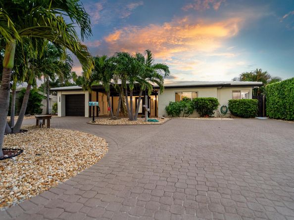 1621 NE 63rd Court, Fort Lauderdale FL 33334