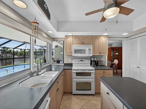 630 SE 6th Ave, Pompano Beach FL 33060